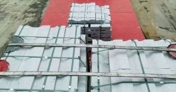 随州 芝麻白仿形加直形路沿石出货日常