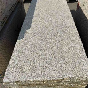 随州 黄金麻花岗岩荔枝面毛板，半成品