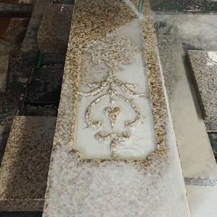 随州 黄金麻花岗岩异形加工雕刻栏杆大柱