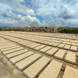 随州 黄金麻花岗岩荔枝面地铺石防护中