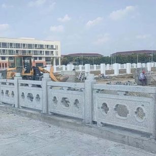 随州 白麻花岗岩荔枝面河道栏杆