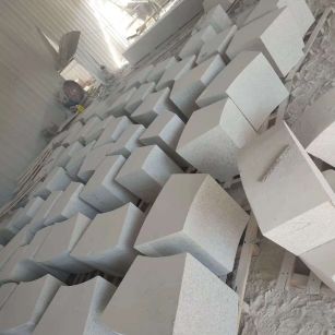 随州 白麻花岗岩异形坐凳