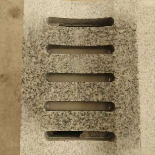 随州 芝麻白拉丝面花岗岩U型开槽排水槽