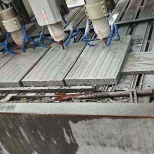 随州 芝麻白花岗岩荔枝面盲道雕刻