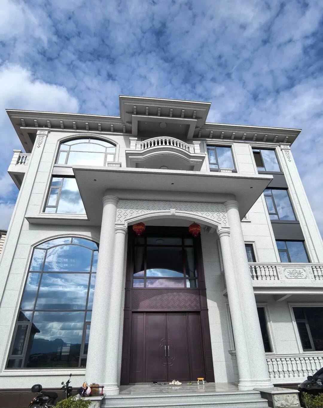 随州白麻别墅外墙干挂石材效果示例