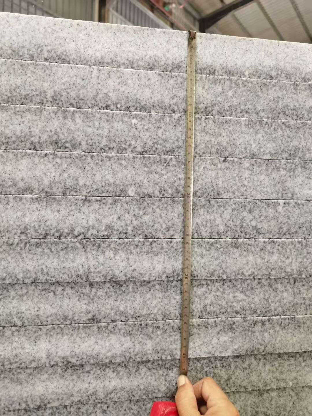 随州 芝麻白火烧成品厚薄均匀，B料价格接近A料质量