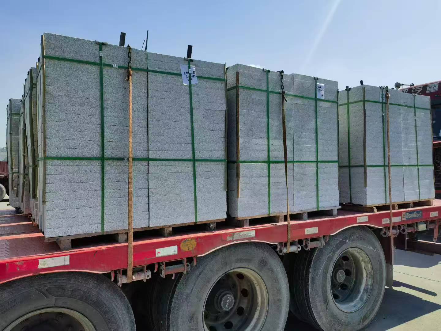 随州芝麻白花岗岩出货日常地铺石