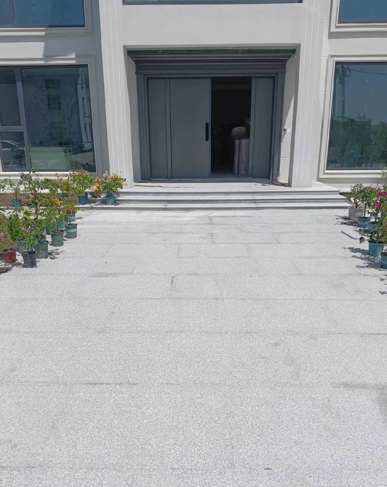 随州 芝麻白花岗岩地铺石地面铺装