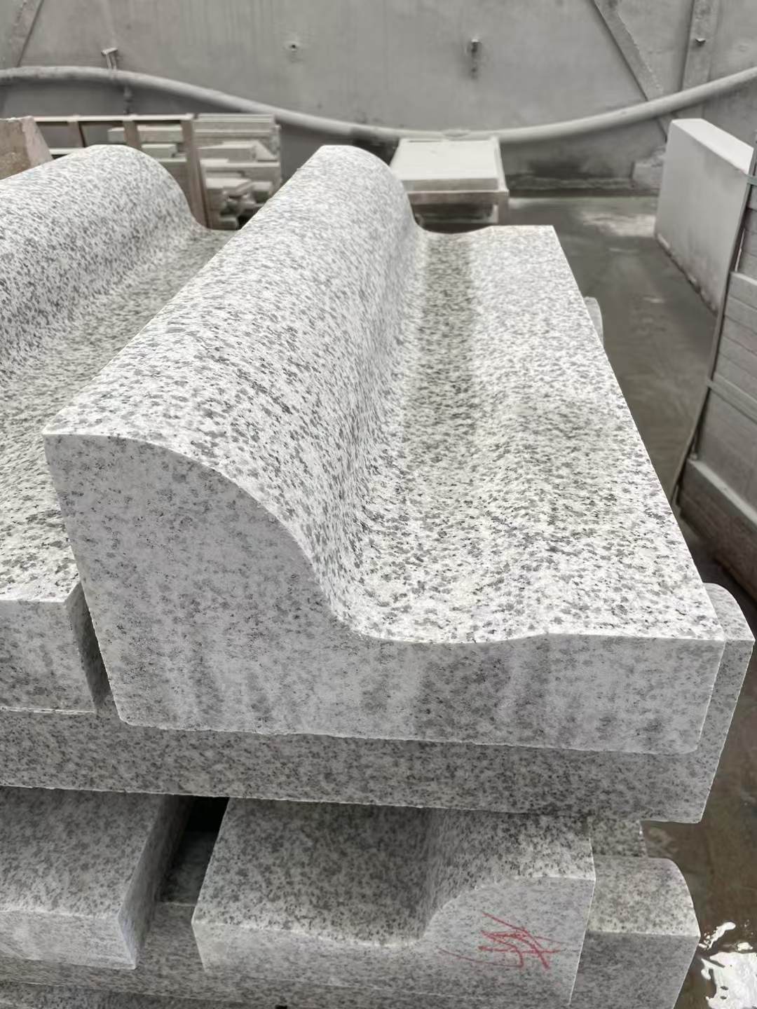 随州 白麻花岗岩S型路沿石，路侧石，马路牙子等