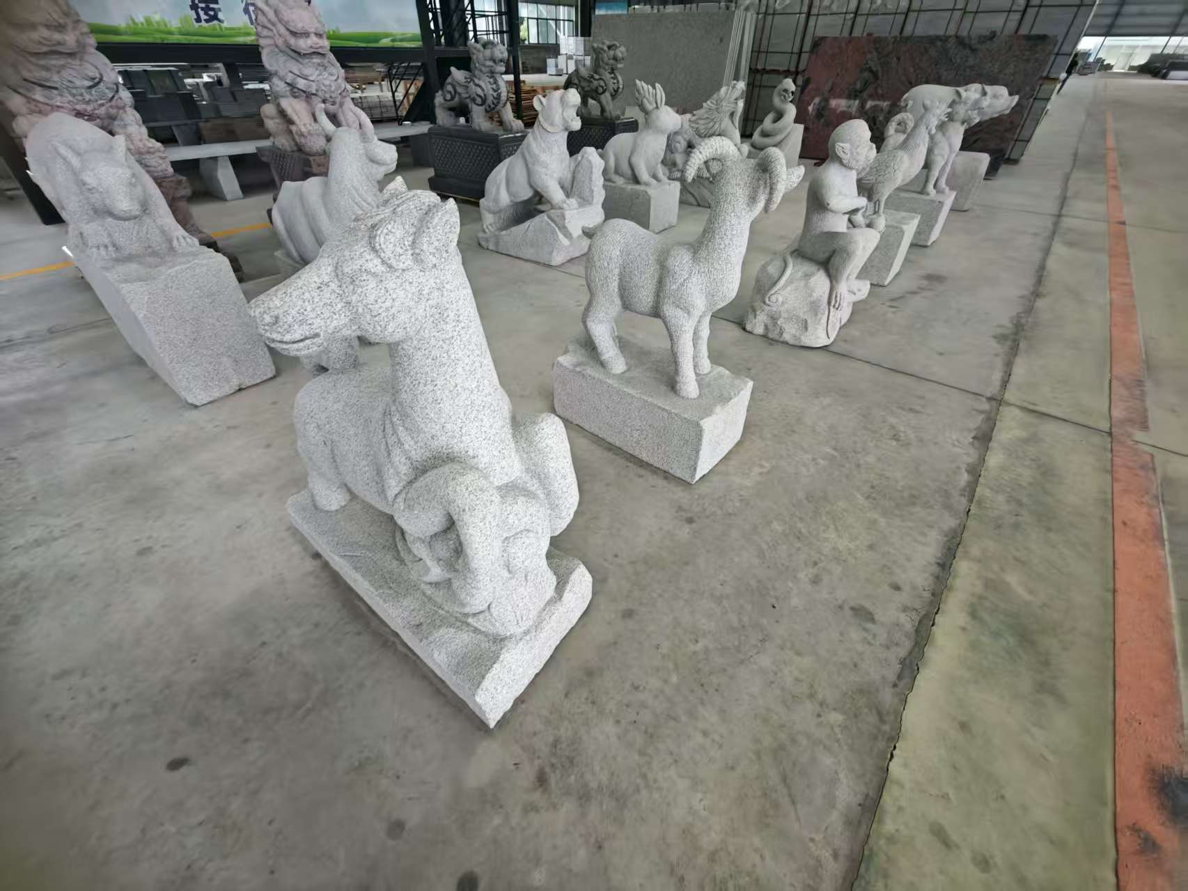 随州 芝麻白花岗岩造型立体雕刻——十二生肖